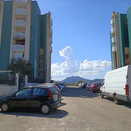 Appartamento Via Riccardo Lombardi 29 Olbia Bagian luar foto